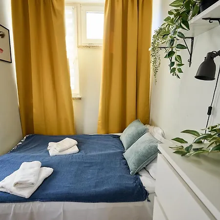 Apartment Cozy In Center Warsaw